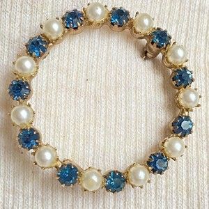 Gold Tone Brooch Faux Pearl And Blue Stone Circle Open Work